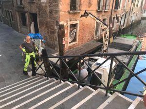 Servicio adaptable en la recogida de basura en Venecia